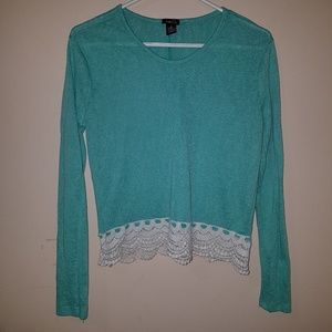 ◇ Rue 21 Crop Top/Sweater